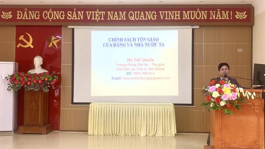 Bình Giang tổ chức hội nghị tập huấn cán bộ làm công tác dân vận và công tác tôn giáo trên địa bàn huyện